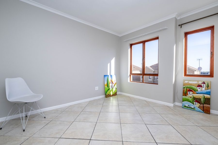2 Bedroom Property for Sale in Normandie Western Cape